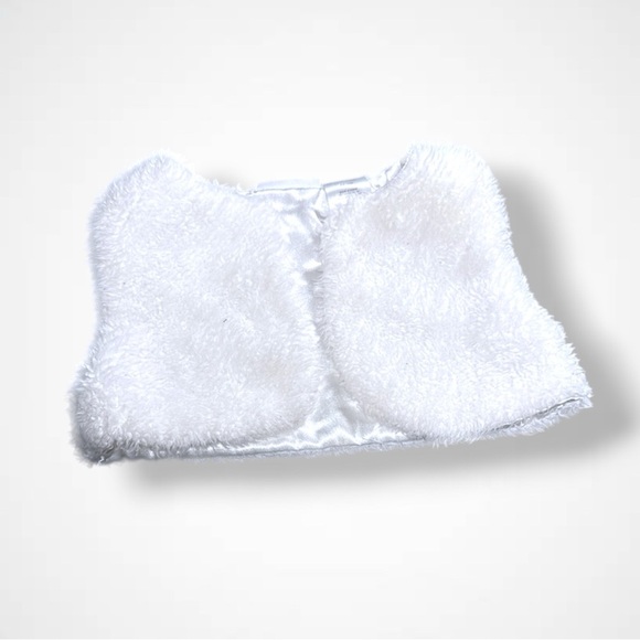 4/$20 Calvin Klein White Fuzzy Vest - Picture 1 of 4